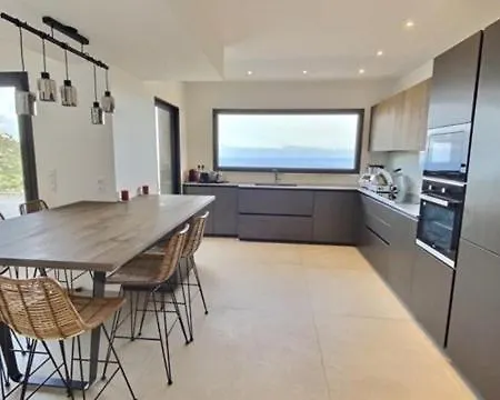 Evasione, Sur Les Hauteurs De L'ile-rousse Santa-Reparata-di-Balagna